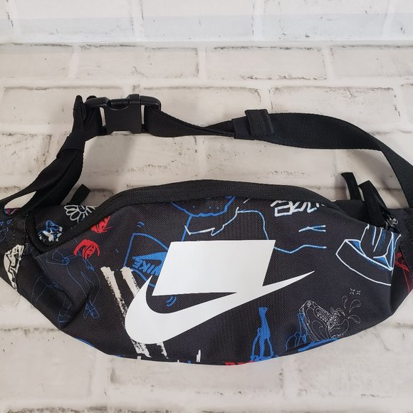 Nike Handbags - NIKE FANNY PACK BUM BAG